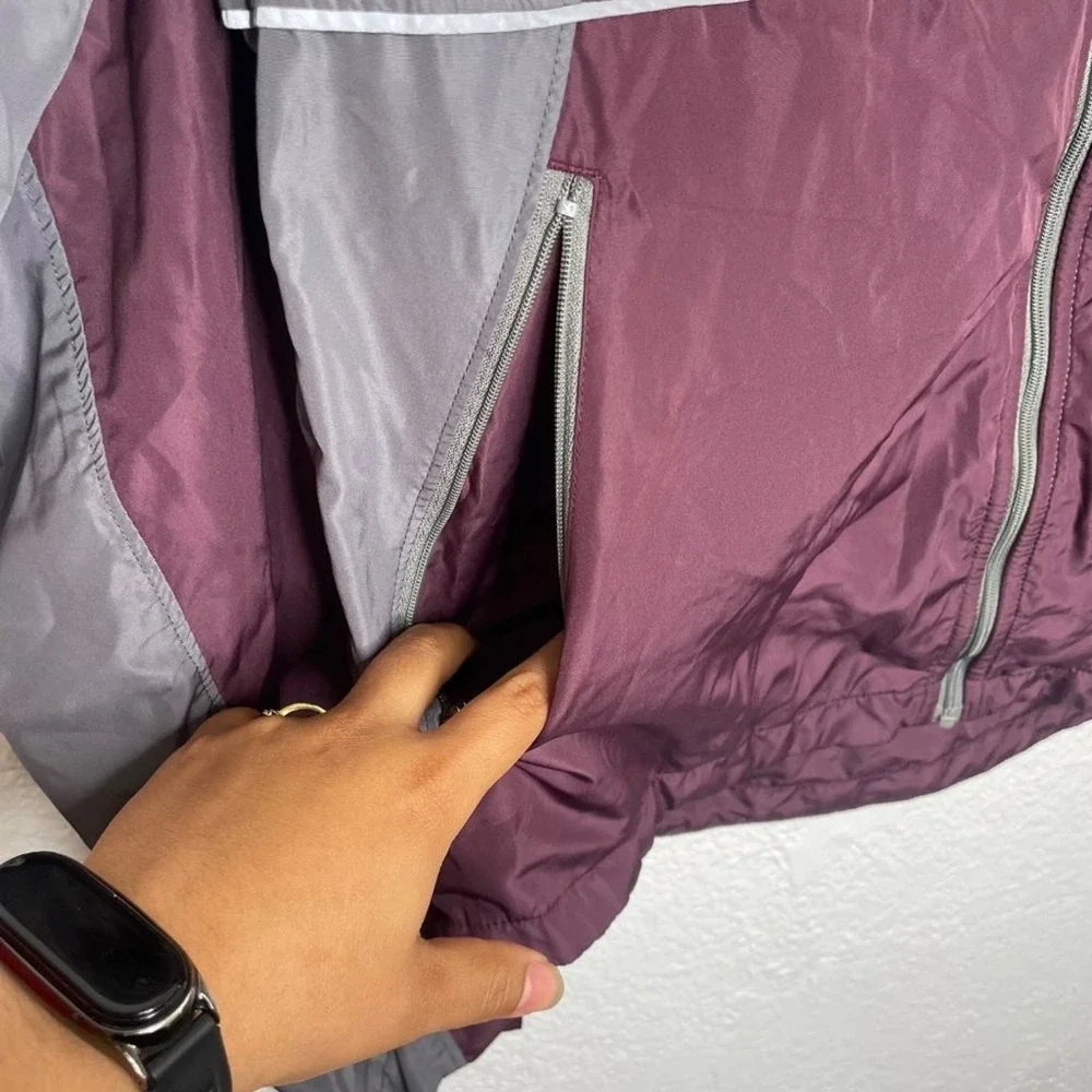 Pearl Izumi Womens Cycling Jacket Medium Burgundy Grey Reflective Windbreaker